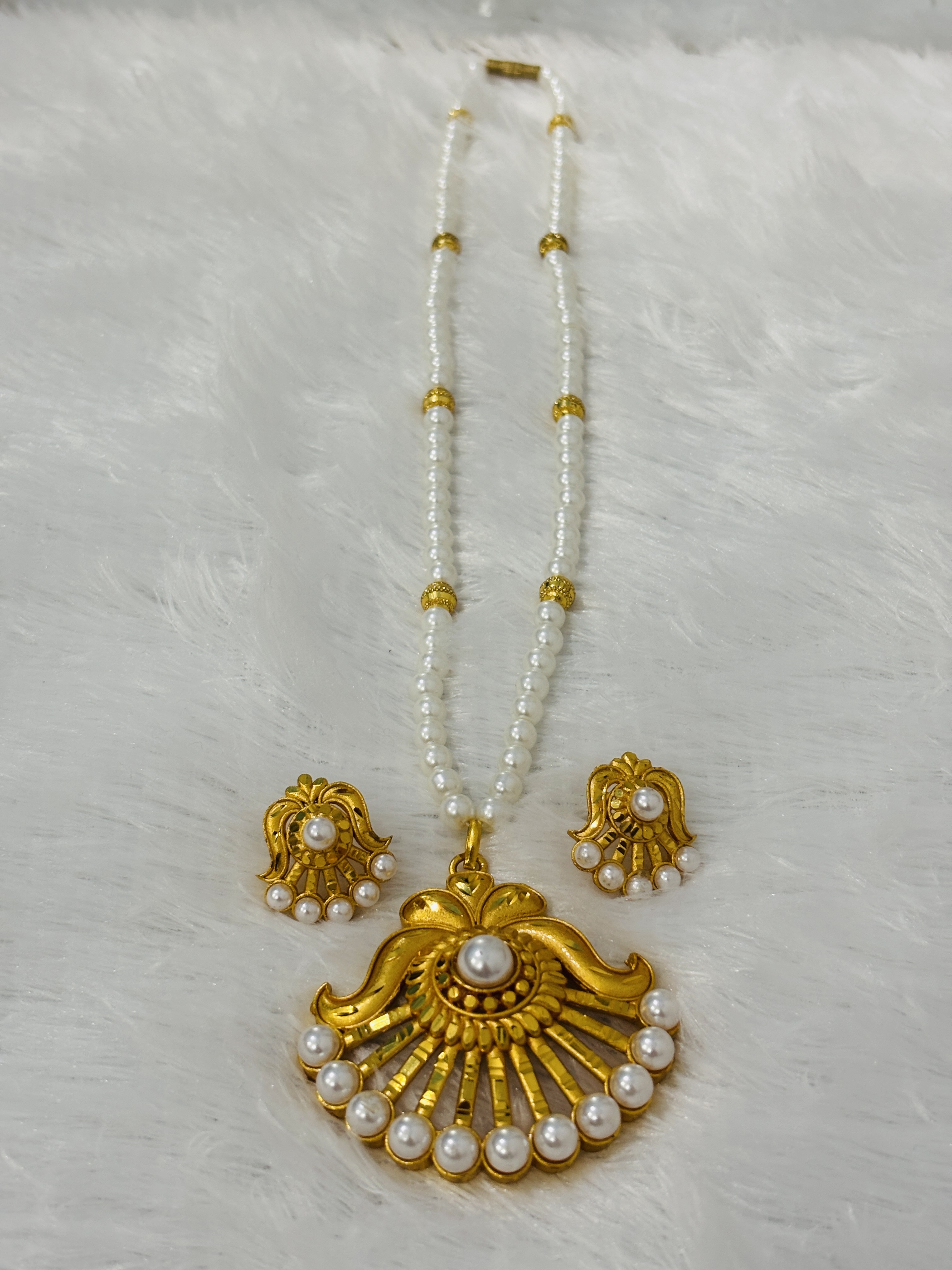 Pearl Beads Panchadhatu pendant set